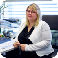 Frau Denise Waßmann
